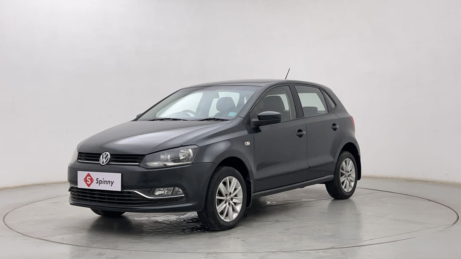 LEFT FRONT CORNER VIEW