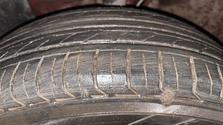 Used 2017 Hyundai Elite i20 [2014-2018] Sportz 1.2 Petrol Manual tyres LEFT FRONT TYRE TREAD VIEW