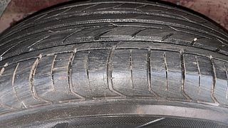 Used 2017 Hyundai Elite i20 [2014-2018] Sportz 1.2 Petrol Manual tyres RIGHT REAR TYRE TREAD VIEW