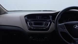 Used 2017 Hyundai Elite i20 [2014-2018] Sportz 1.2 Petrol Manual interior MUSIC SYSTEM & AC CONTROL VIEW
