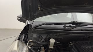 Used 2014 Maruti Suzuki Ertiga [2012-2015] Vxi Petrol Manual engine ENGINE RIGHT SIDE HINGE & APRON VIEW