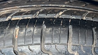 Used 2014 Hyundai i10 magna 1.1 Petrol Manual tyres RIGHT REAR TYRE TREAD VIEW