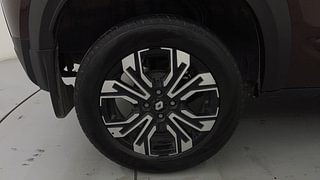 Used 2024 Renault Kiger RXZ AMT Petrol Automatic tyres RIGHT REAR TYRE RIM VIEW