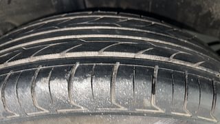 Used 2014 Hyundai Grand i10 [2013-2017] Magna 1.2 Kappa VTVT Petrol Manual tyres RIGHT REAR TYRE TREAD VIEW