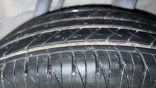 Used 2015 Honda City [2014-2017] V Petrol+CNG (Outside Fitted) Petrol+cng Manual tyres LEFT REAR TYRE TREAD VIEW