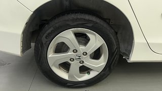 Used 2015 Honda City [2014-2017] V Petrol+CNG (Outside Fitted) Petrol+cng Manual tyres RIGHT REAR TYRE RIM VIEW