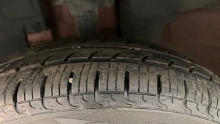 Used 2016 Renault Kwid [2015-2019] RXL Petrol Manual tyres LEFT FRONT TYRE TREAD VIEW