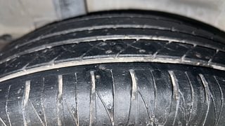 Used 2015 Honda City [2014-2017] V Petrol+CNG (Outside Fitted) Petrol+cng Manual tyres RIGHT REAR TYRE TREAD VIEW