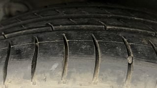 Used 2015 Hyundai Grand i10 [2013-2017] Asta AT 1.2 Kappa VTVT Petrol Automatic tyres RIGHT REAR TYRE TREAD VIEW