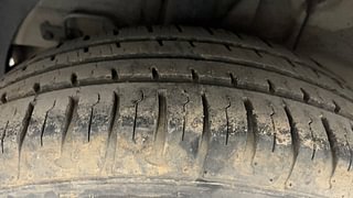 Used 2016 Hyundai Elite i20 [2014-2018] Sportz 1.2 Petrol Manual tyres RIGHT REAR TYRE TREAD VIEW