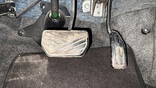 Used 2011 Maruti Suzuki A-Star [2008-2012] Vxi (ABS) AT Petrol Automatic interior PEDALS VIEW