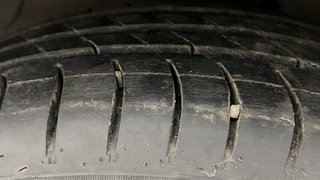 Used 2015 Hyundai Grand i10 [2013-2017] Asta AT 1.2 Kappa VTVT Petrol Automatic tyres LEFT FRONT TYRE TREAD VIEW