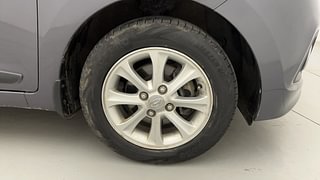 Used 2015 Hyundai Grand i10 [2013-2017] Asta AT 1.2 Kappa VTVT Petrol Automatic tyres RIGHT FRONT TYRE RIM VIEW