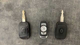 Used 2016 Renault Kwid [2015-2019] RXL Petrol Manual extra CAR KEY VIEW