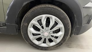 Used 2022 Tata Tiago NRG XZ AMT Petrol Automatic tyres RIGHT FRONT TYRE RIM VIEW