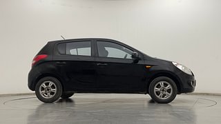 Used 2010 Hyundai i20 [2008-2012] Magna 1.2 Petrol Manual exterior RIGHT SIDE VIEW