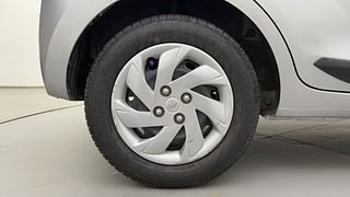Used 2021 Hyundai New Santro 1.1 Sportz AMT Petrol Automatic tyres RIGHT REAR TYRE RIM VIEW