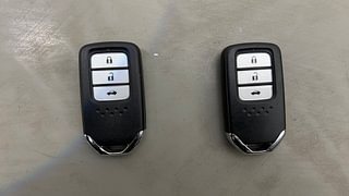 Used 2017 Honda City [2017-2020] VX Petrol Manual extra CAR KEY VIEW