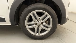 Used 2021 Renault Triber RXZ Petrol Manual tyres RIGHT FRONT TYRE RIM VIEW