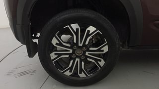 Used 2022 Renault Kiger RXZ Turbo CVT Petrol Automatic tyres RIGHT REAR TYRE RIM VIEW
