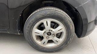 Used 2010 Hyundai i20 [2008-2012] Magna 1.2 Petrol Manual tyres RIGHT FRONT TYRE RIM VIEW