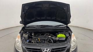 Used 2010 Hyundai i20 [2008-2012] Magna 1.2 Petrol Manual engine ENGINE & BONNET OPEN FRONT VIEW