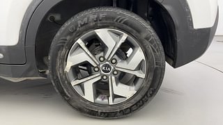 Used 2021 Kia Sonet HTX Plus 1.0 iMT Petrol Manual tyres LEFT REAR TYRE RIM VIEW