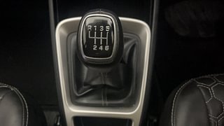 Used 2021 Hyundai Venue [2019-2022] SX 1.0  Turbo Petrol Manual interior GEAR  KNOB VIEW