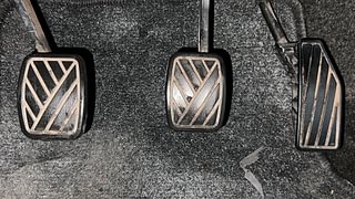 Used 2018 Maruti Suzuki Swift [2017-2021] ZXi Plus Petrol Manual interior PEDALS VIEW