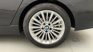 Used 2018 BMW 3 Series GT [2014-2020] 320d GT Luxury Line Diesel Automatic tyres LEFT REAR TYRE RIM VIEW