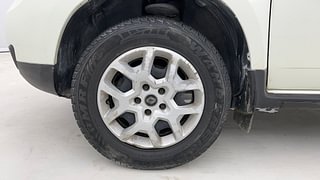 Used 2016 Renault Duster [2015-2019] 85 PS RxE 4X2 MT Diesel Manual tyres LEFT FRONT TYRE RIM VIEW