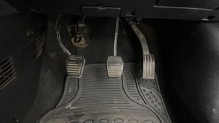 Used 2011 Ford Figo [2010-2015] Duratec Petrol EXI 1.2 Petrol Manual interior PEDALS VIEW