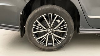 Used 2021 Volkswagen Vento Highline 1.0L TSI Petrol Automatic tyres RIGHT REAR TYRE RIM VIEW