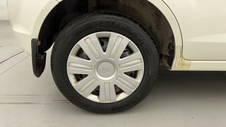 Used 2011 Ford Figo [2010-2015] Duratec Petrol EXI 1.2 Petrol Manual tyres RIGHT REAR TYRE RIM VIEW