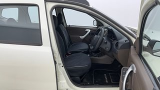 Used 2016 Renault Duster [2015-2019] 85 PS RxE 4X2 MT Diesel Manual interior RIGHT SIDE FRONT DOOR CABIN VIEW