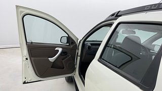 Used 2016 Renault Duster [2015-2019] 85 PS RxE 4X2 MT Diesel Manual interior LEFT FRONT DOOR OPEN VIEW