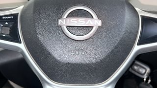 Used 2021 Nissan Magnite XL Petrol Manual top_features Integrated (in-dash) music system