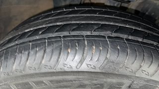 Used 2021 Nissan Magnite XL Petrol Manual tyres RIGHT FRONT TYRE TREAD VIEW