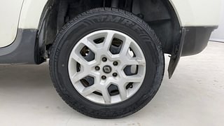 Used 2016 Renault Duster [2015-2019] 85 PS RxE 4X2 MT Diesel Manual tyres LEFT REAR TYRE RIM VIEW