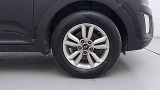 Used 2018 Hyundai Creta [2015-2018] 1.6 SX Plus Petrol Petrol Manual tyres RIGHT FRONT TYRE RIM VIEW