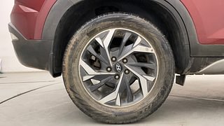 Used 2022 Hyundai Creta SX (O) AT Diesel Diesel Automatic tyres RIGHT REAR TYRE RIM VIEW