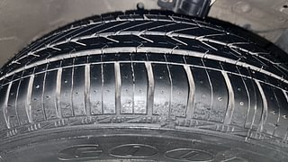 Used 2012 Maruti Suzuki Swift Dzire ZXI Petrol Manual tyres RIGHT FRONT TYRE TREAD VIEW