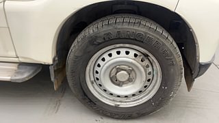 Used 2017 Mahindra Scorpio [2014-2017] S4 Plus Diesel Manual tyres RIGHT FRONT TYRE RIM VIEW