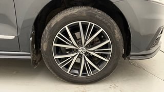 Used 2021 Volkswagen Vento Highline 1.0L TSI Petrol Automatic tyres RIGHT FRONT TYRE RIM VIEW