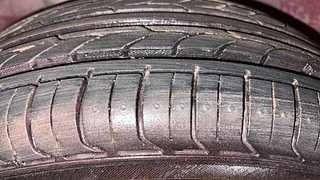 Used 2013 Honda Brio [2011-2016] S MT Petrol Manual tyres RIGHT REAR TYRE TREAD VIEW