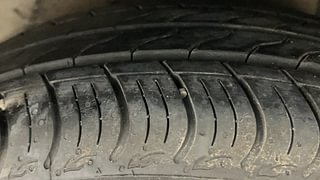 Used 2011 Ford Figo [2010-2015] Duratec Petrol EXI 1.2 Petrol Manual tyres LEFT REAR TYRE TREAD VIEW