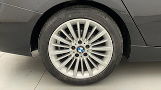 Used 2018 BMW 3 Series GT [2014-2020] 320d GT Luxury Line Diesel Automatic tyres RIGHT REAR TYRE RIM VIEW