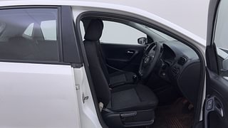 Used 2018 Volkswagen Polo [2018-2022] Comfortline 1.0L (P) Petrol Manual interior RIGHT SIDE FRONT DOOR CABIN VIEW