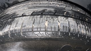 Used 2018 Volkswagen Polo [2018-2022] Comfortline 1.0L (P) Petrol Manual tyres LEFT REAR TYRE TREAD VIEW
