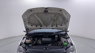 Used 2018 Volkswagen Polo [2018-2022] Comfortline 1.0L (P) Petrol Manual engine ENGINE & BONNET OPEN FRONT VIEW